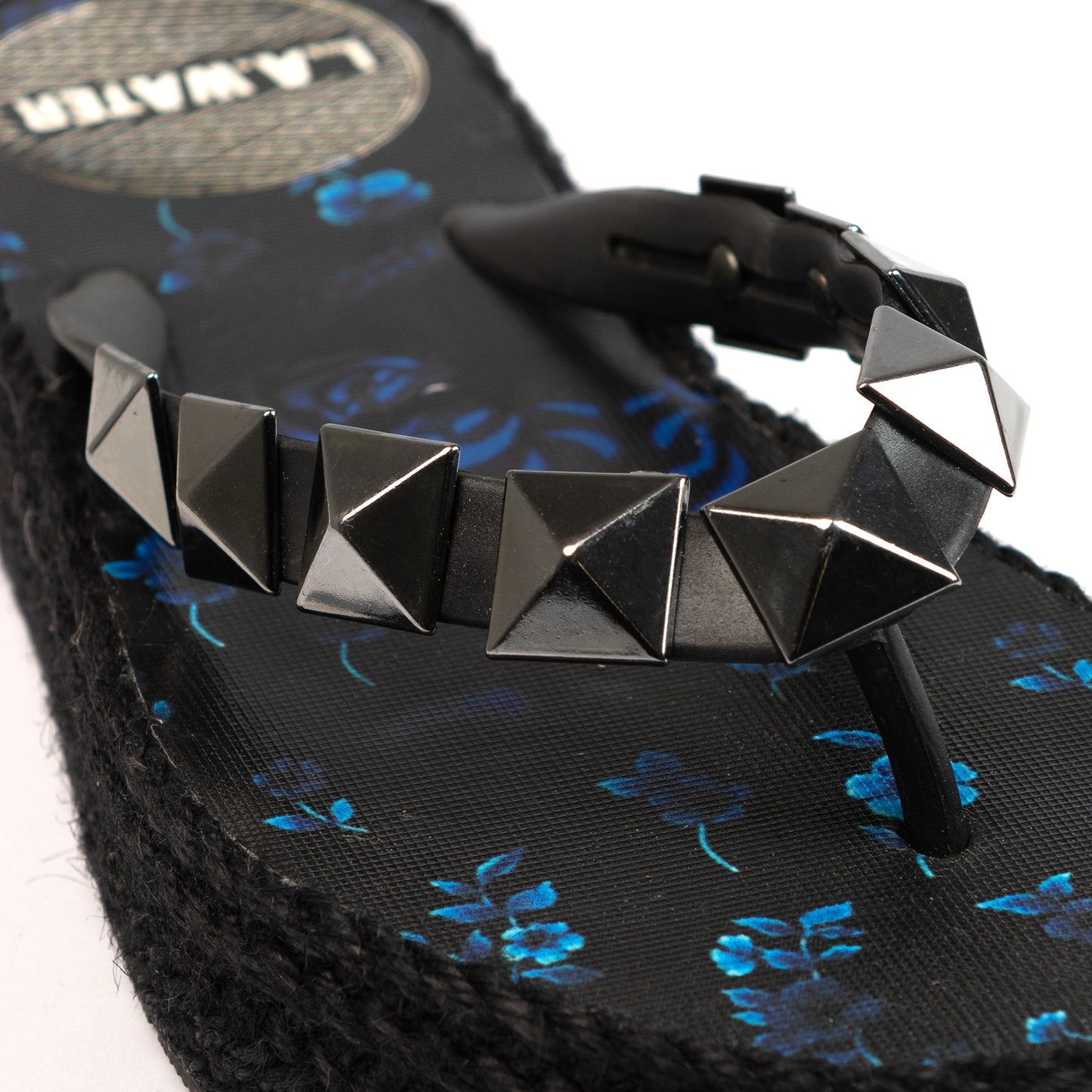 DARK ROCK ROPE PLATFORM