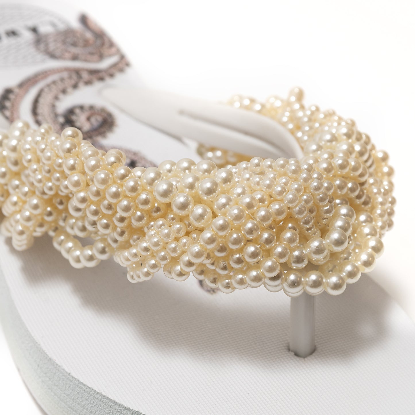 WHITE PAISLEY SLIPPERS