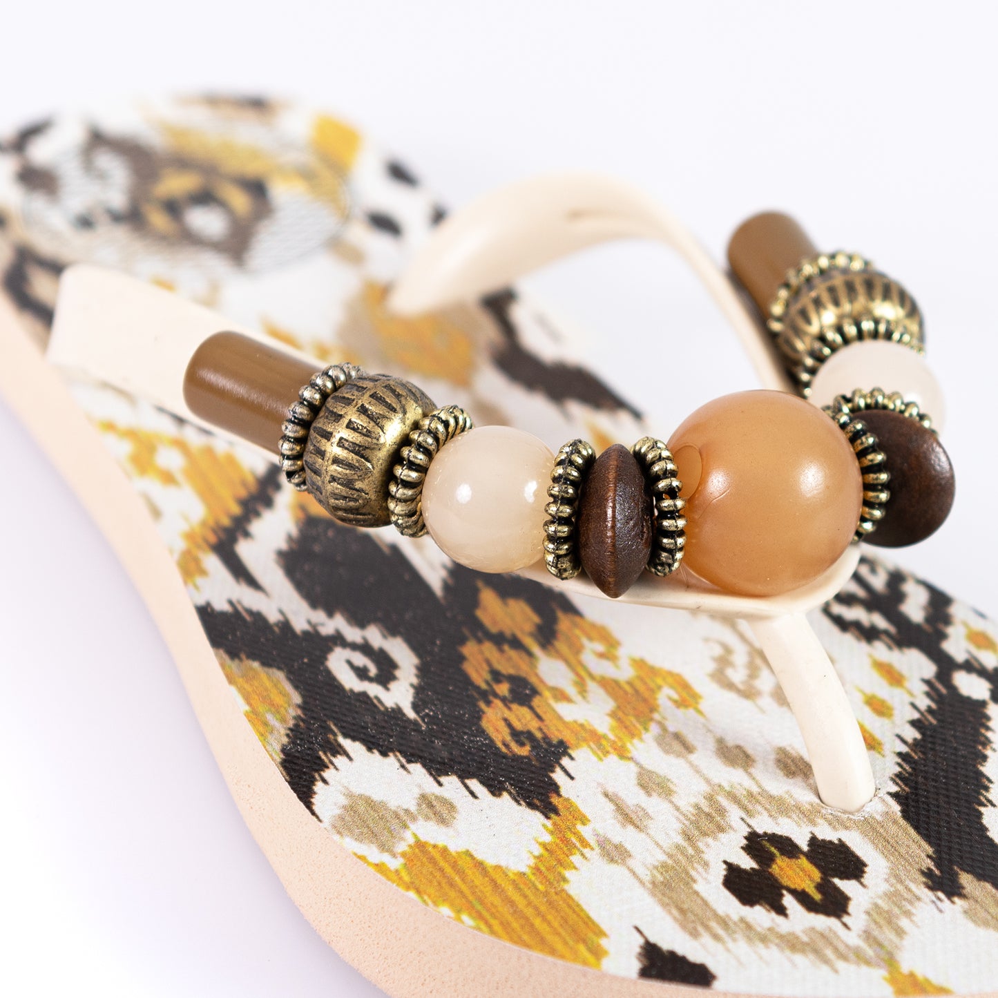 NATIVE SAND SLIPPERS